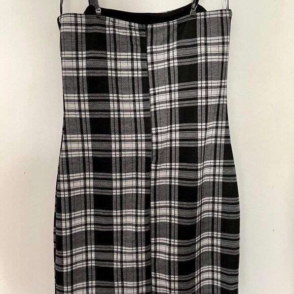 FOREVER 21 - Plaid Print Mini Dress - Picture 4 of 9